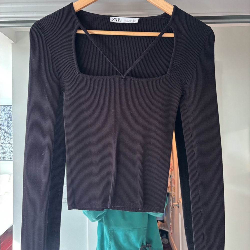 Zara Black Ribbed Long Sleeve Top sweater